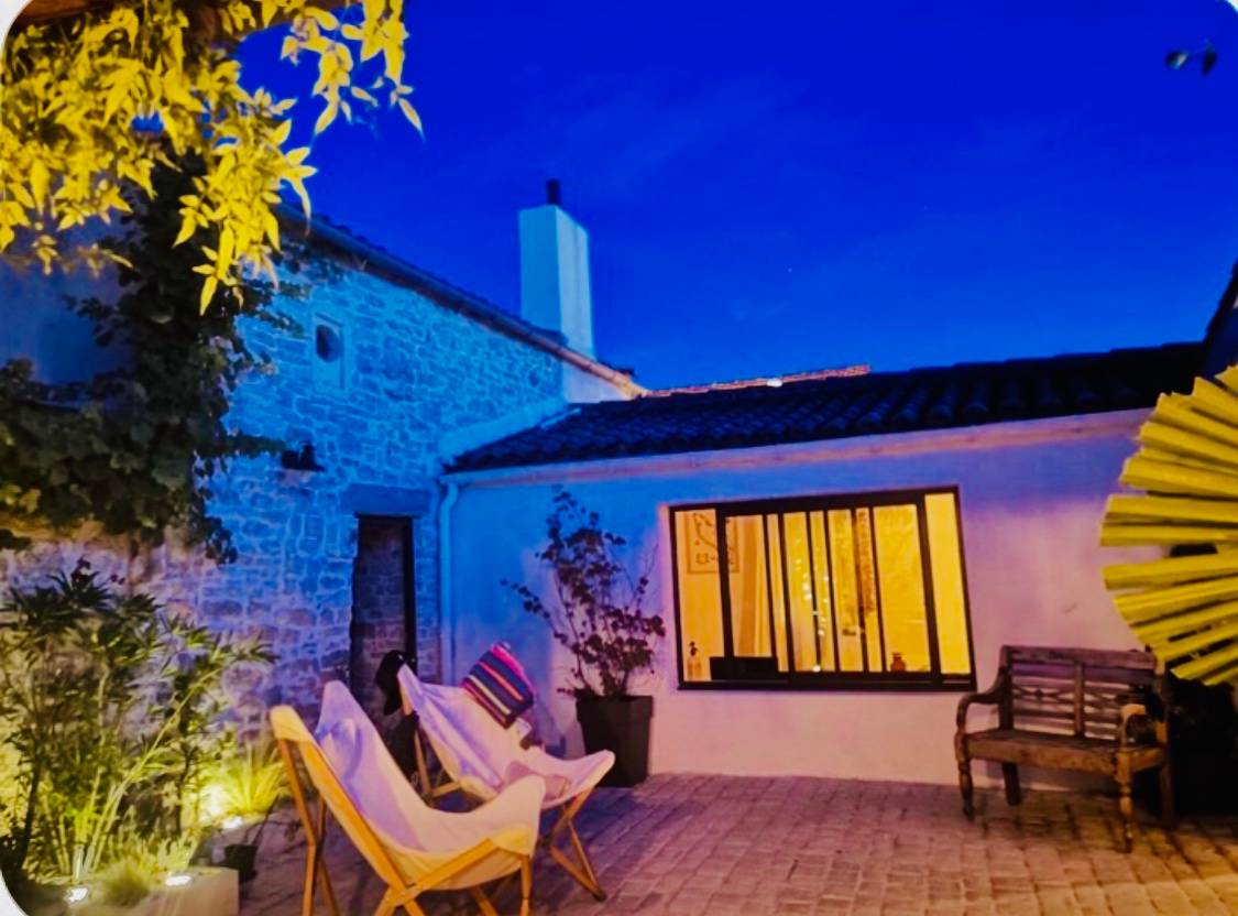 Loue Charmante maison typique d’Oléron (Min 5 jours) 4 chambres, 8