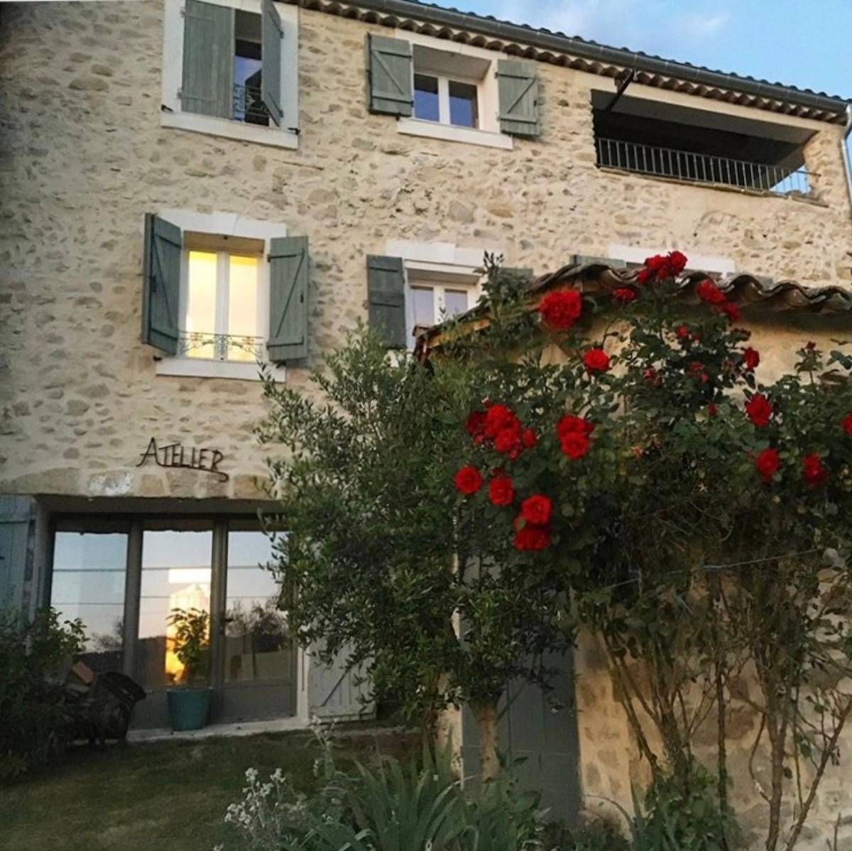 Loue gîte avec vue panoramique dans une bastide en Provence - 2 chambres, 6 couchages