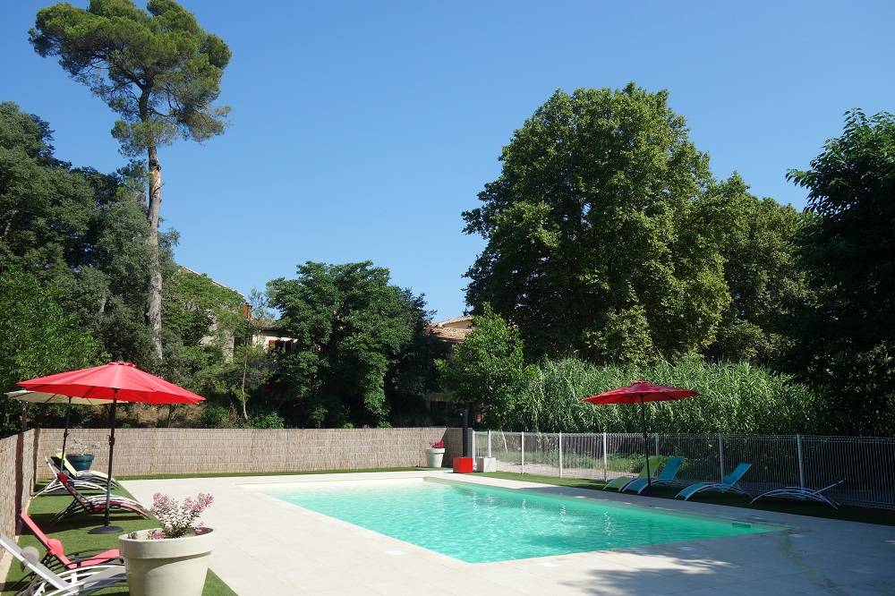 Propose Gîte de charme - 3 chambres dans un domaine viticole près de St Guilhem le Désert 6 couchages