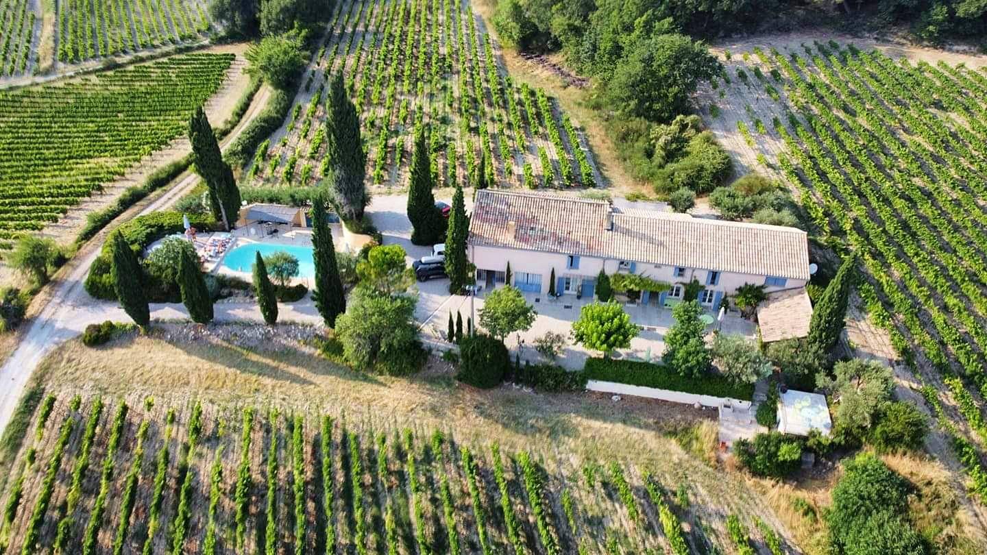 Loue maison de charme climatisée avec piscine chauffée - 16 couchages - Vaucluse - Cairanne (84)