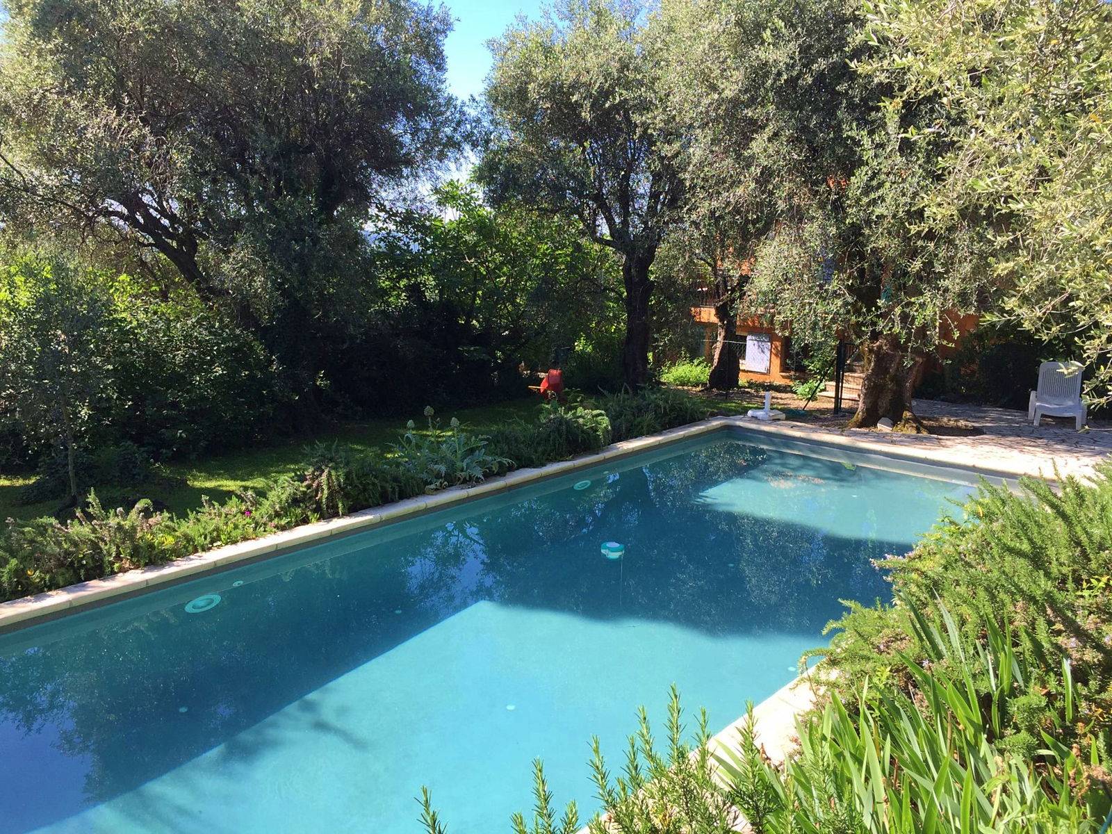 Loue villa de charme en Provence (campagne grassoise) - 4 chambres, 8 couchages