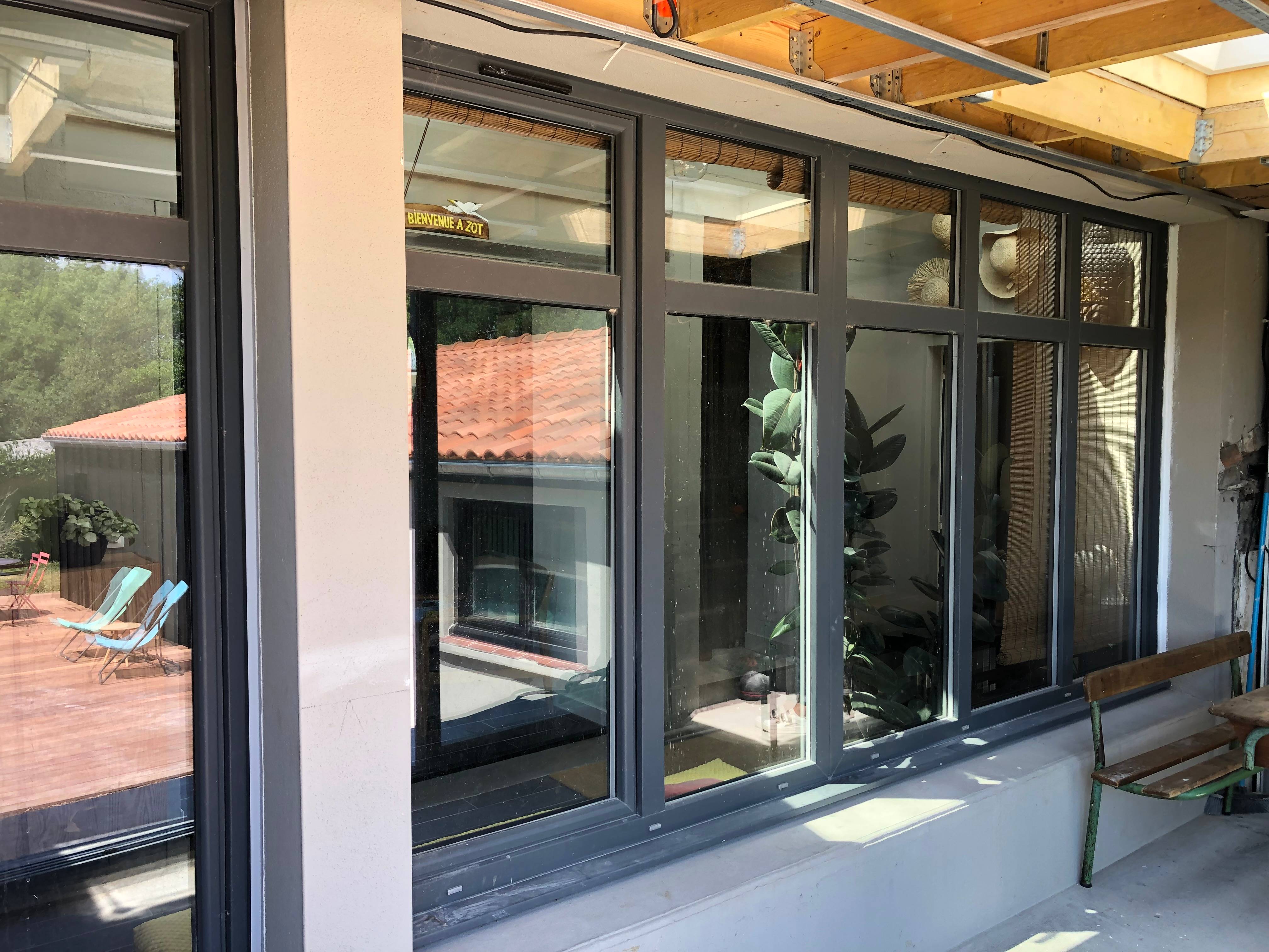 Châssis fenêtre type atelier en PVC on Gens de Confiance