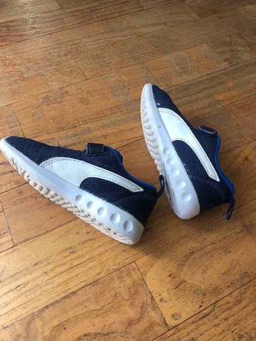 Chaussures Puma Très bon état - Pointure 25