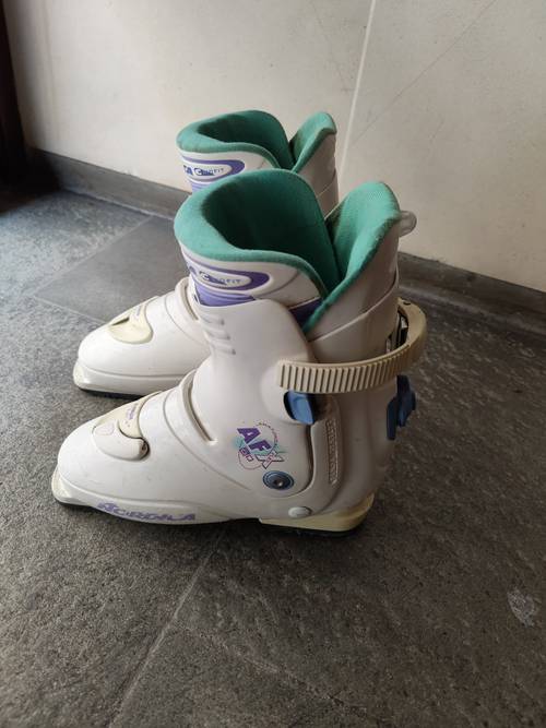 Vends chaussures de ski