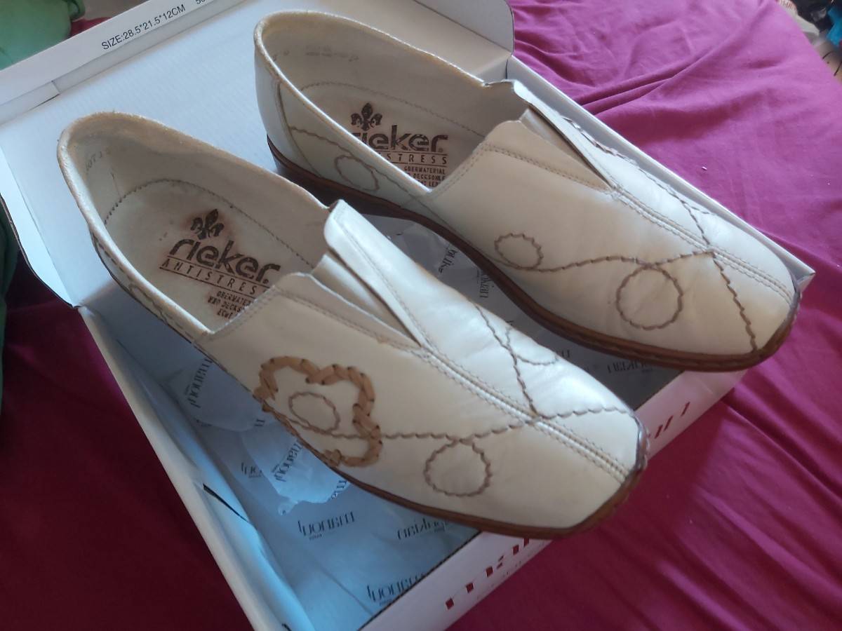 chaussures femme pieds sensibles rieker