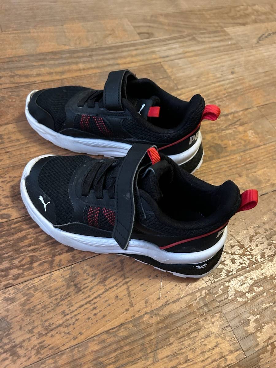 Vends chaussures Puma enfant - Pointure 31