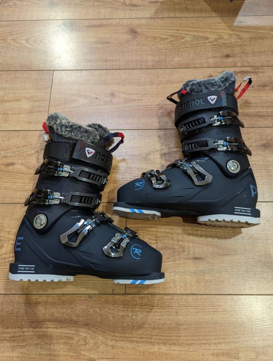 Vends chaussures de ski femme P 25 (EU 39) neuves