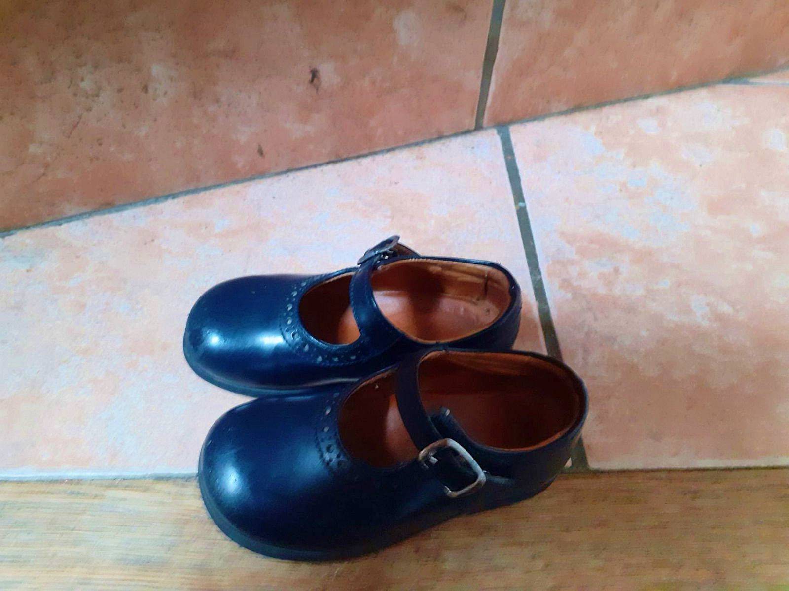 Chaussures fille Mercredi Après-Midi taille 22