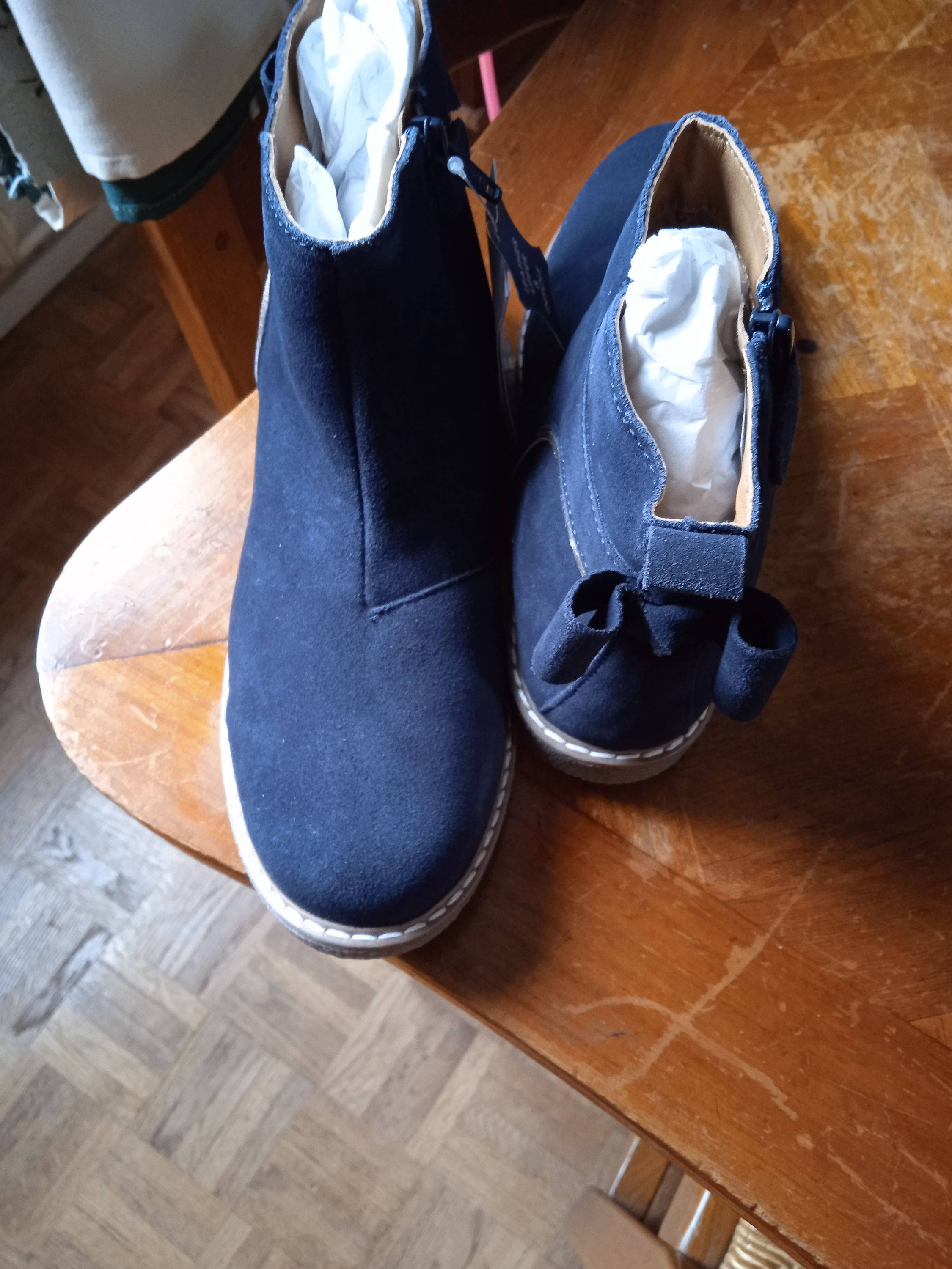 Vends chaussures neuves - Pointure 35