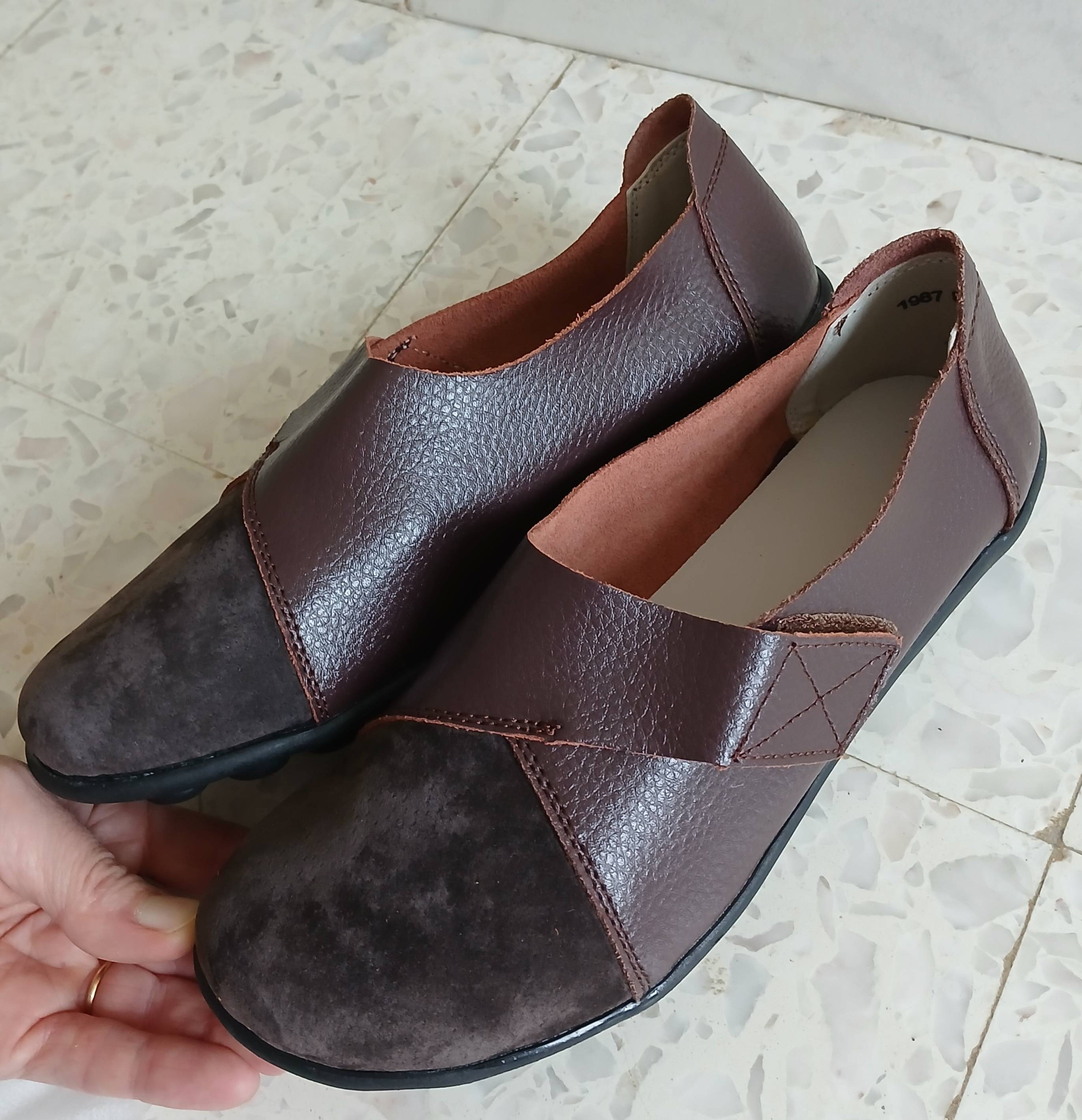 Vends chaussures orthopédiques