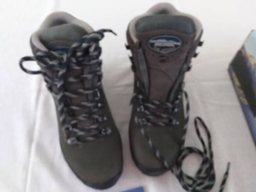 Chaussures Rando (5 1/2) Femme "MEINDL" Neuves