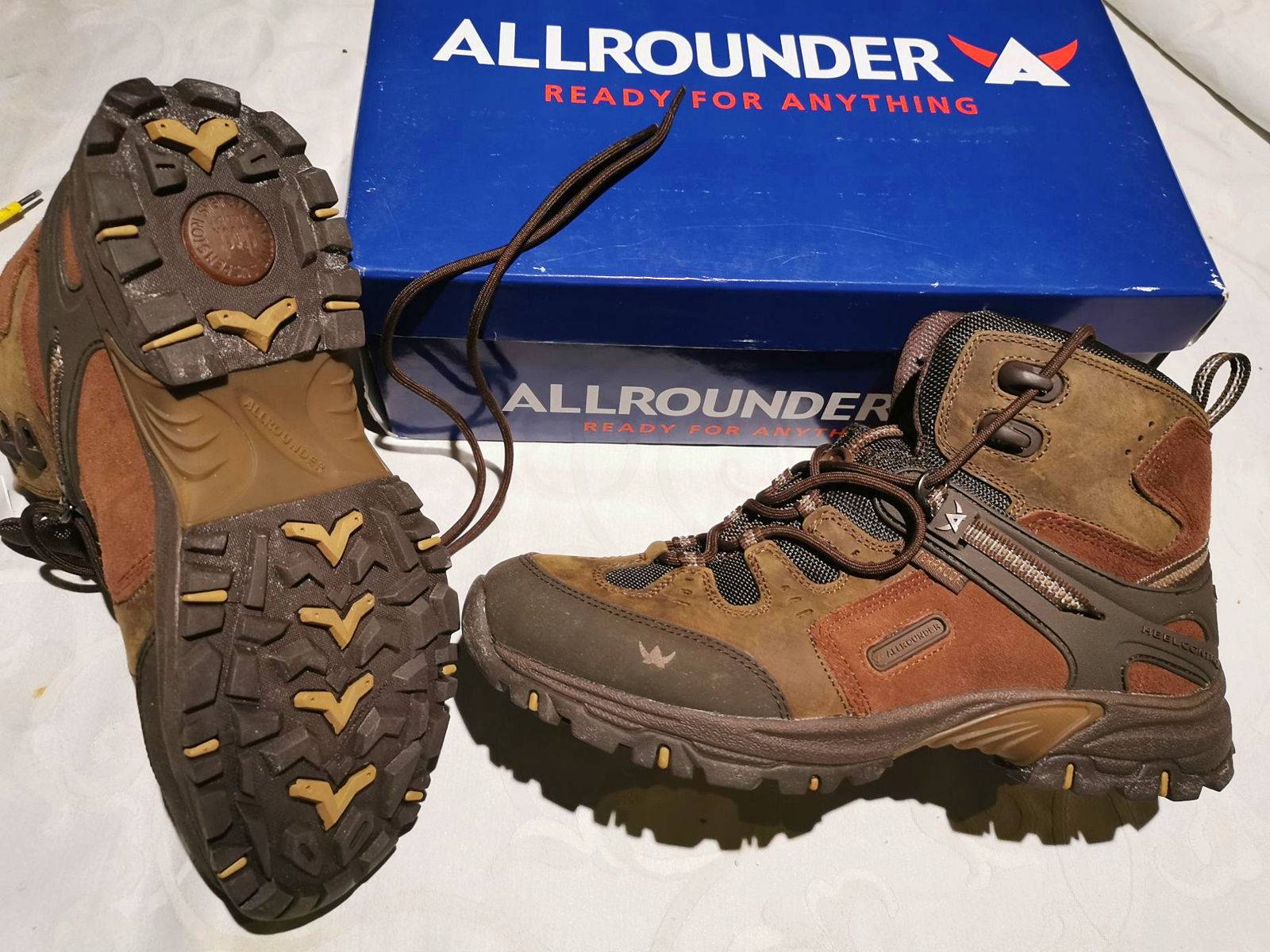 Chaussures randonnée Mephisto neuves - (6 1/2 anglais donc 41.5)