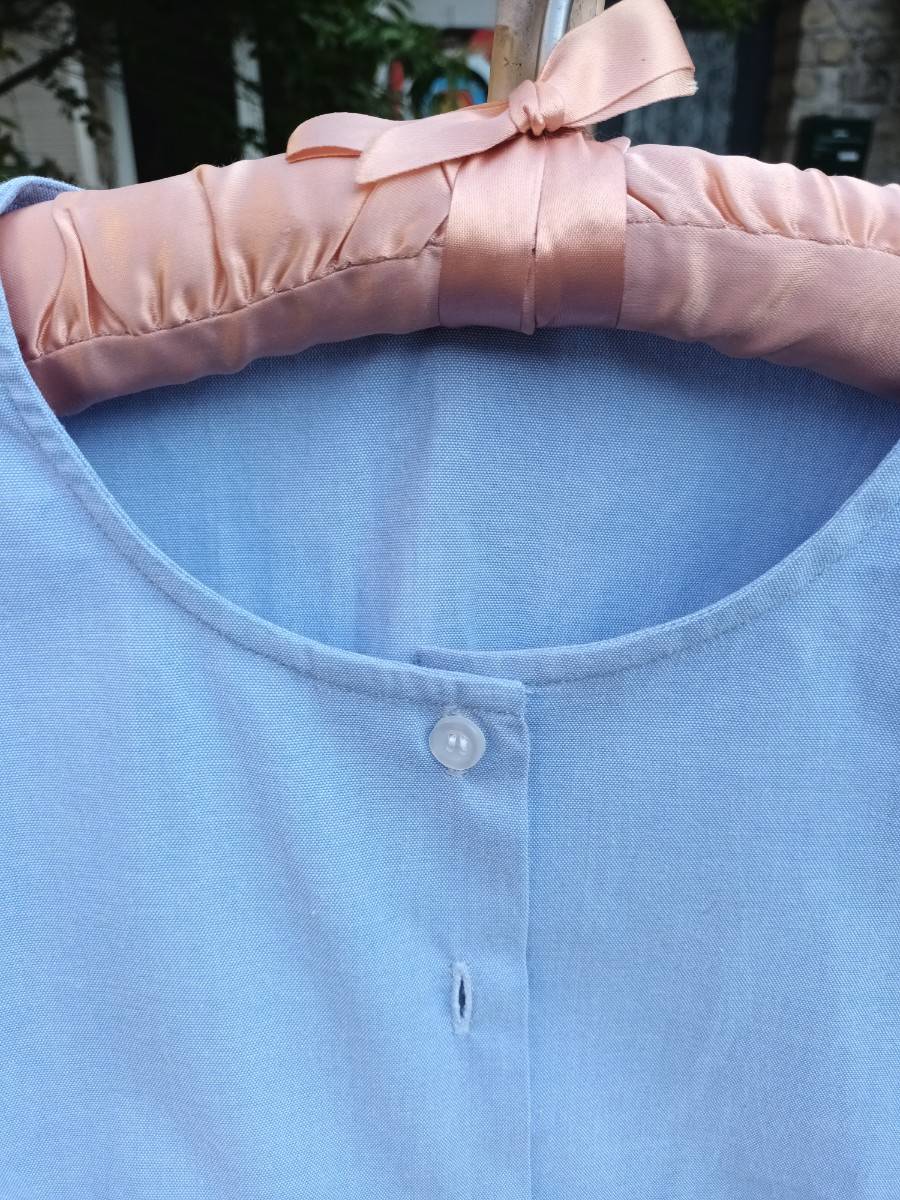 Une chemise Bleu en Coton - Taille M