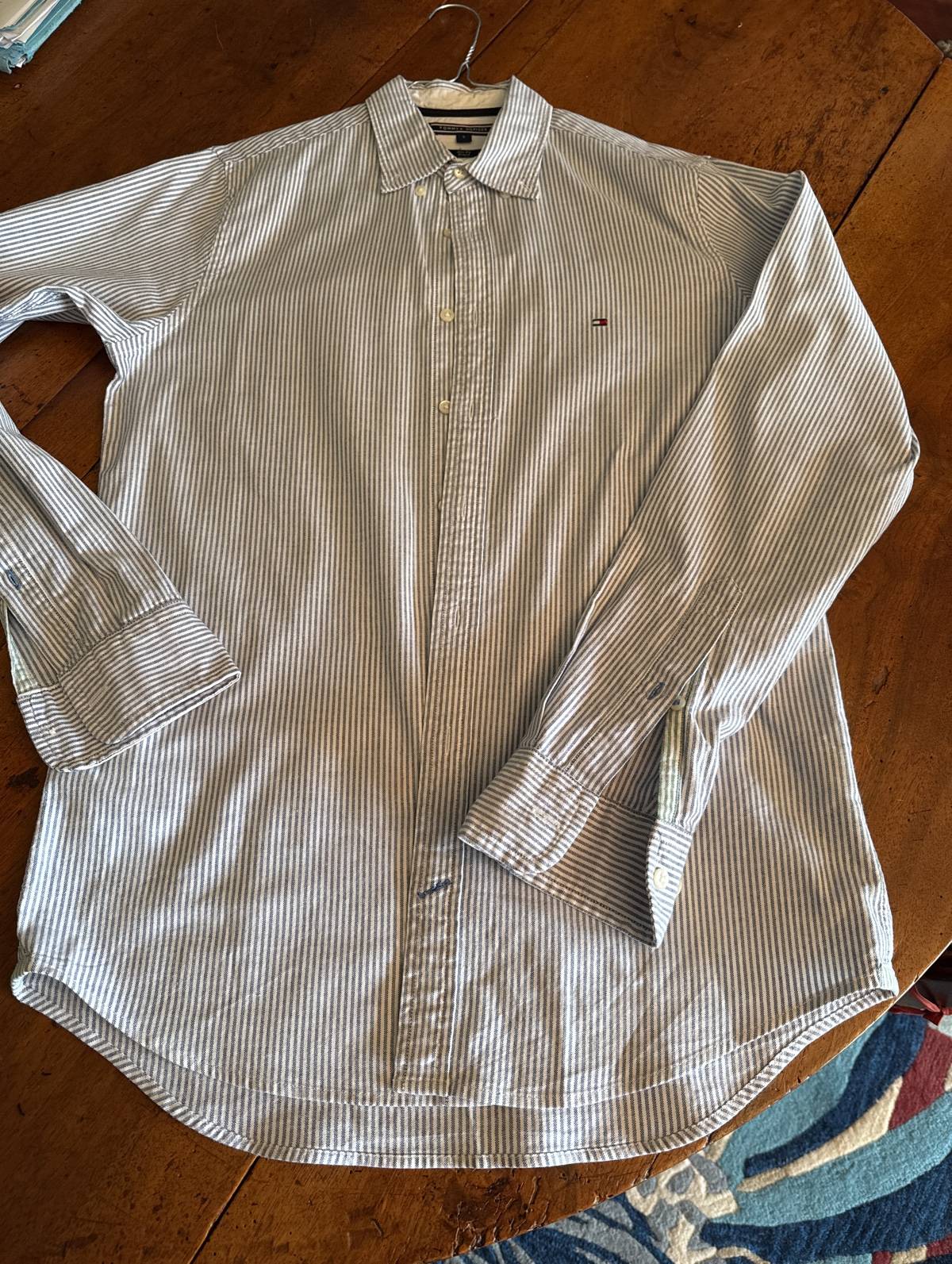 Vends chemise rayée bleu clair Tommy Hilfiger - Taille S