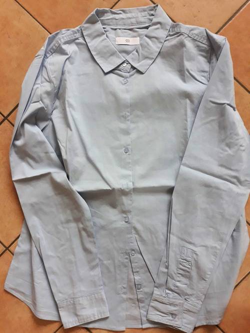 Chemisier bleu ciel manches longues, taille XL