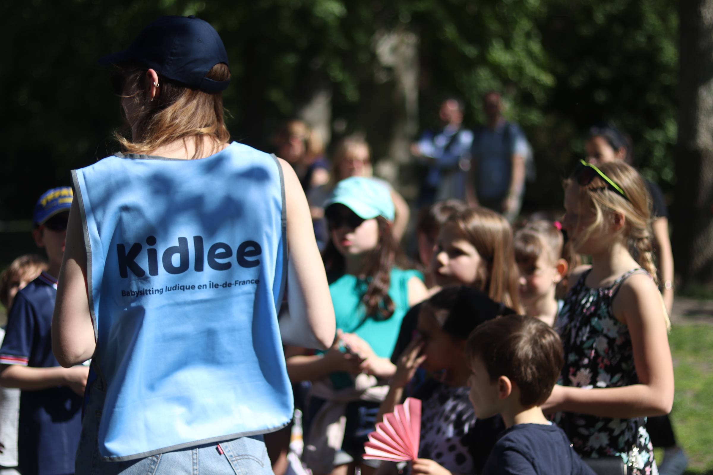 Cherche babysitter h/f véhiculé à VerrièresleBuisson pour une sortie