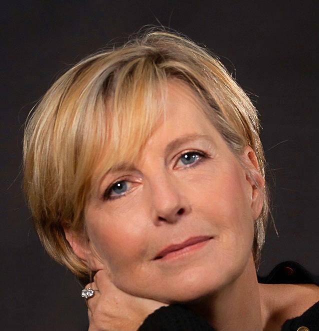 Propose services de Gouvernante - Dame de compagnie