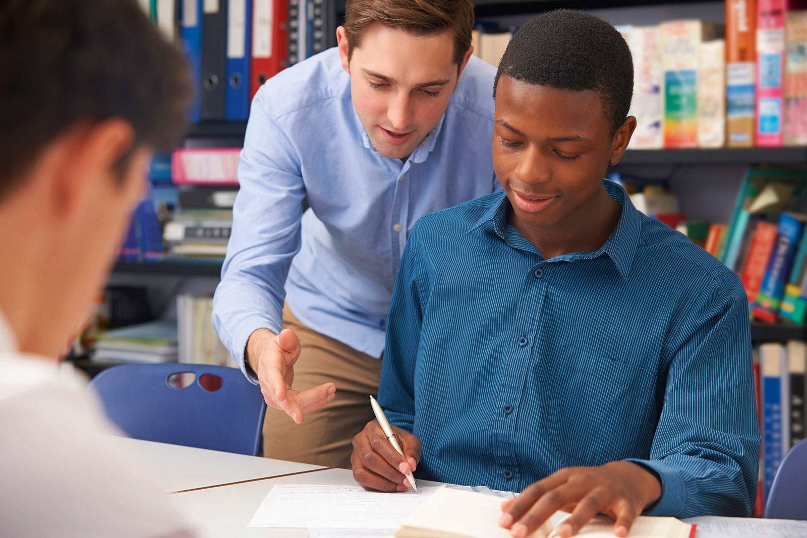 Cherche étudiants investis pour donner des cours particuliers