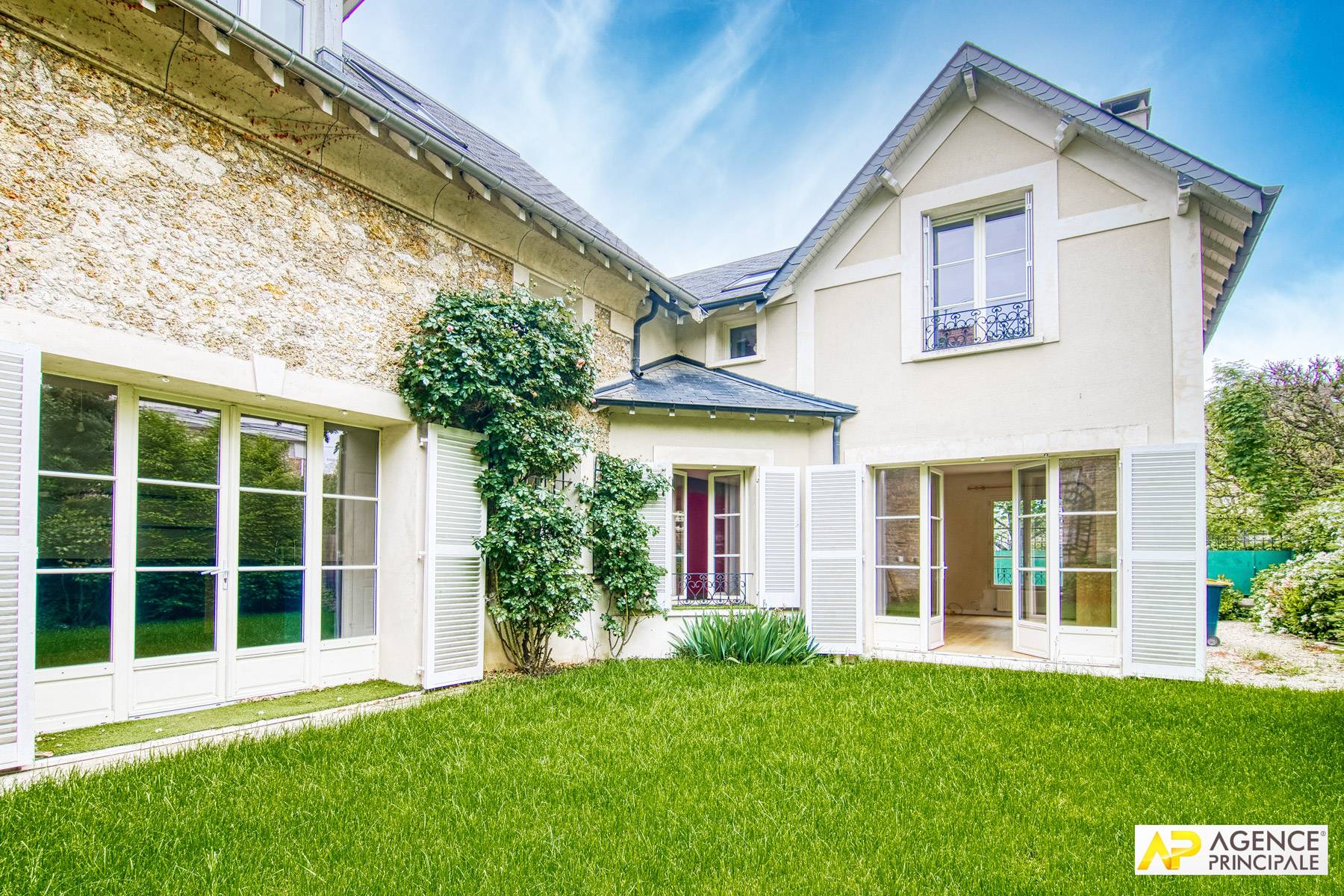 Vends Le Chesnay Plateau SaintAntoine Maison 7 p 160m² habitables sur