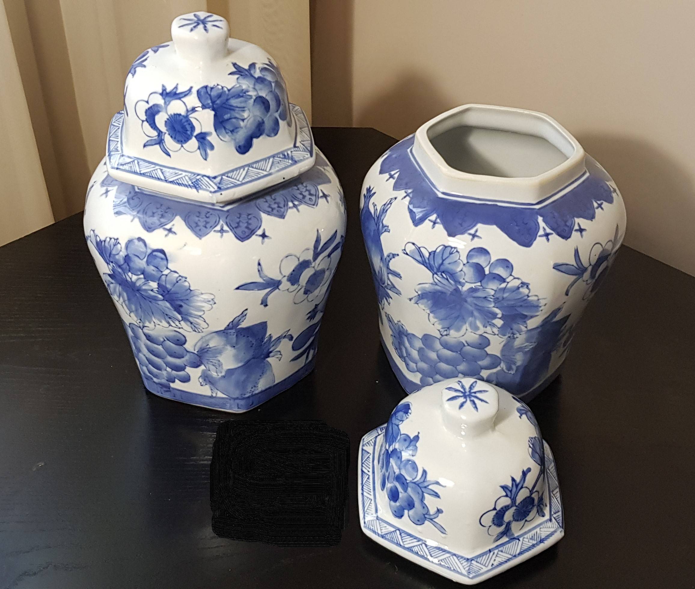 2 Pots Chinois à couvercle