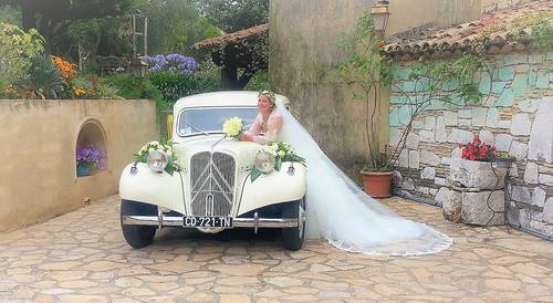 Loue Citroën Traction Avant pour Mariage, événement et balade