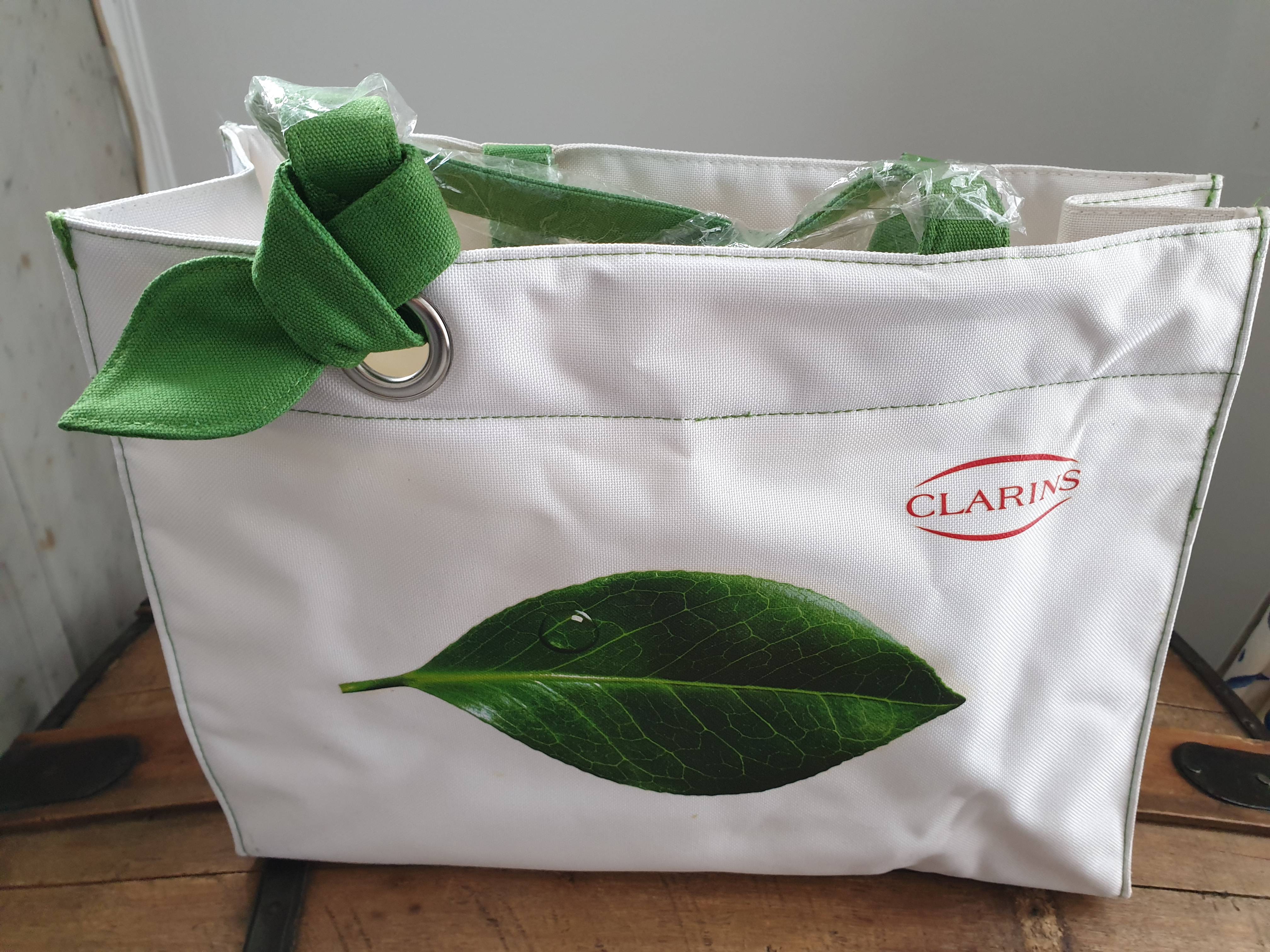 Sac Clarins avec pochette neuf
