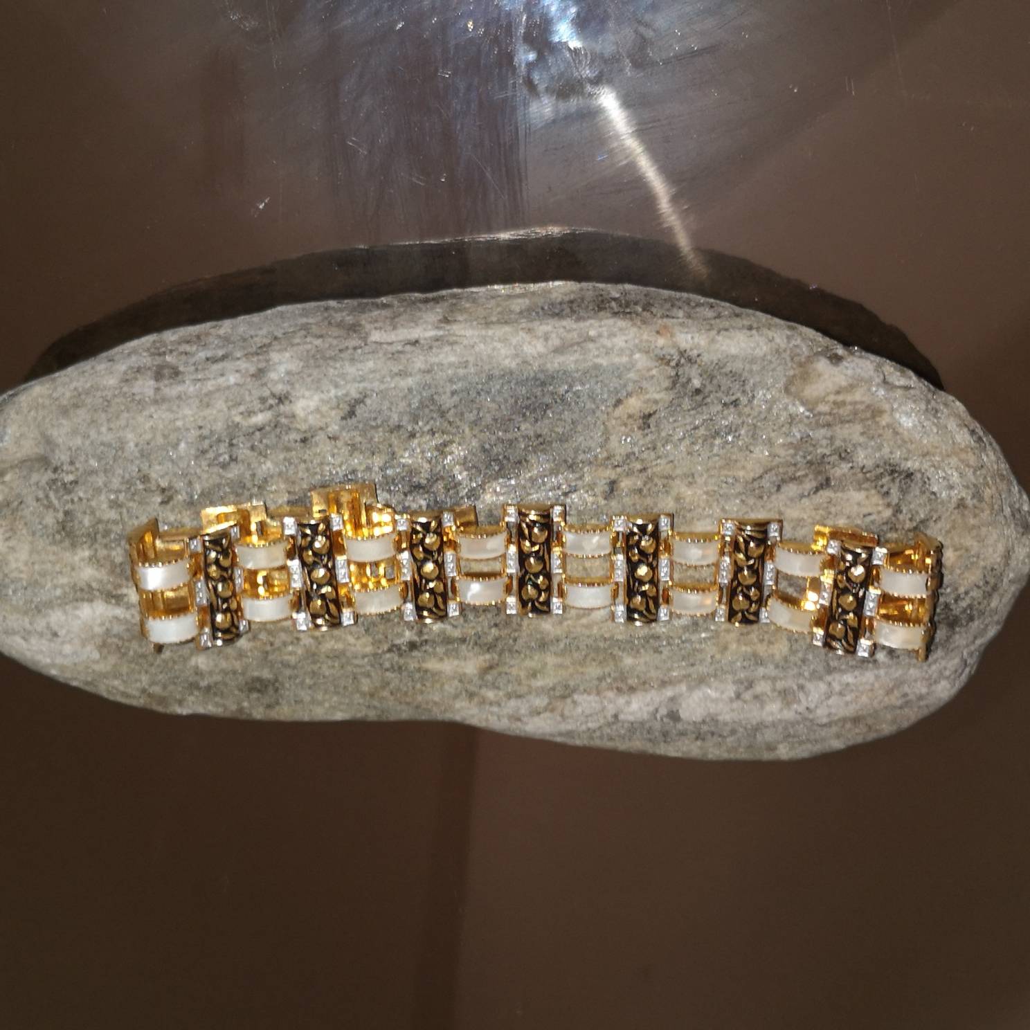 Bracelet vintage tolédo (espagne) damasquiné - plaqué or et nacre - années 1960