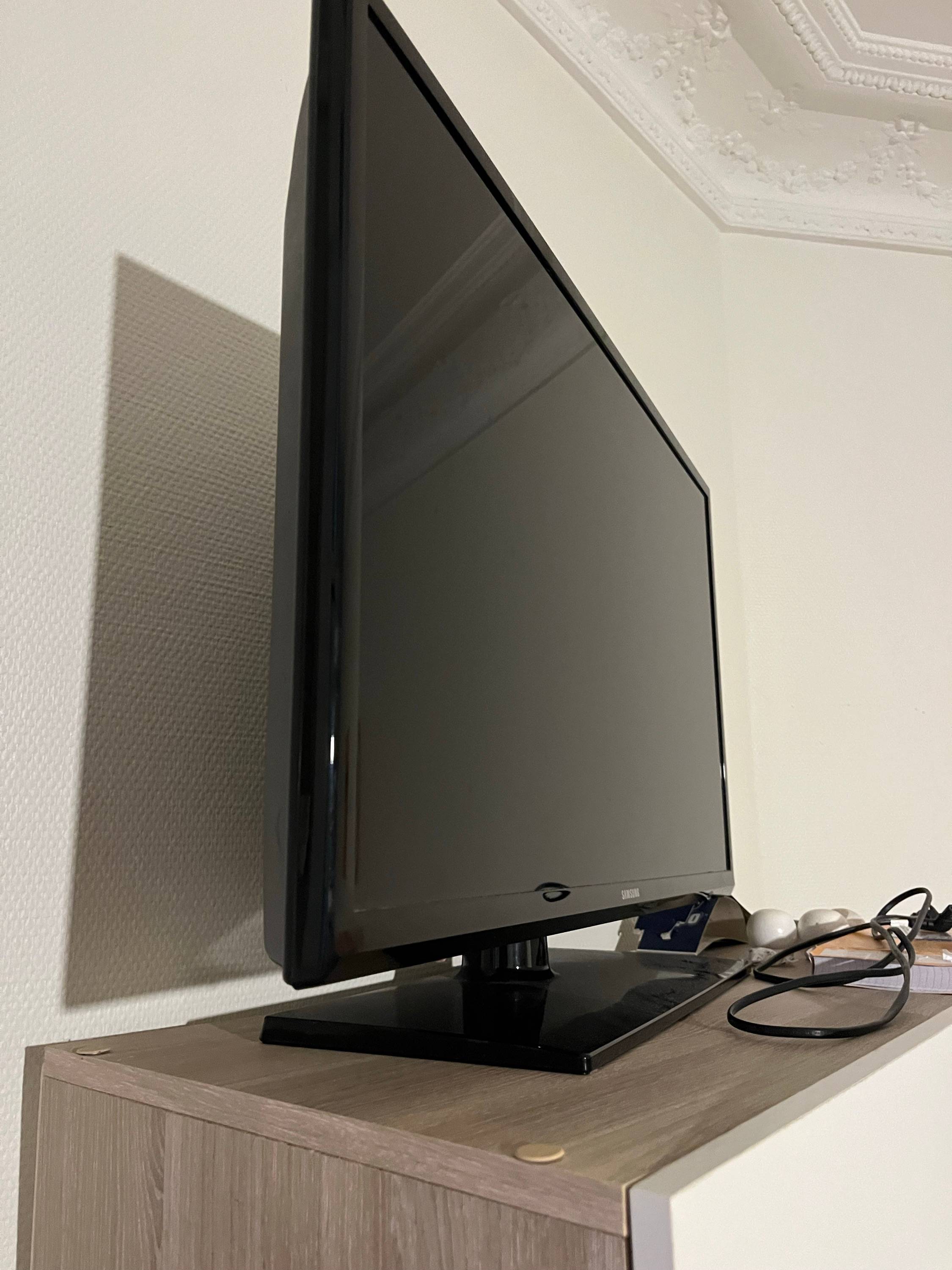 Vends télévision