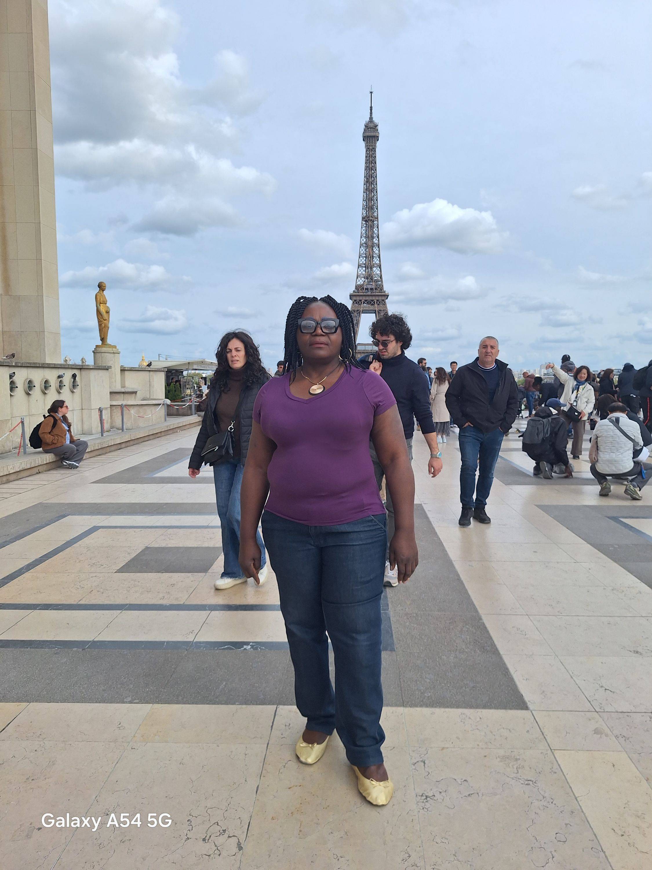 Propose services de ménage à Paris et alentours et garde d’enfants
