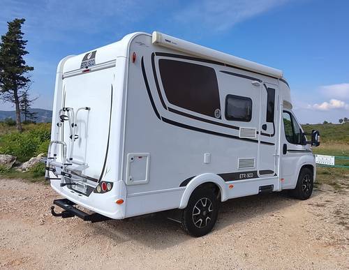 Camping car etrusco T5900
