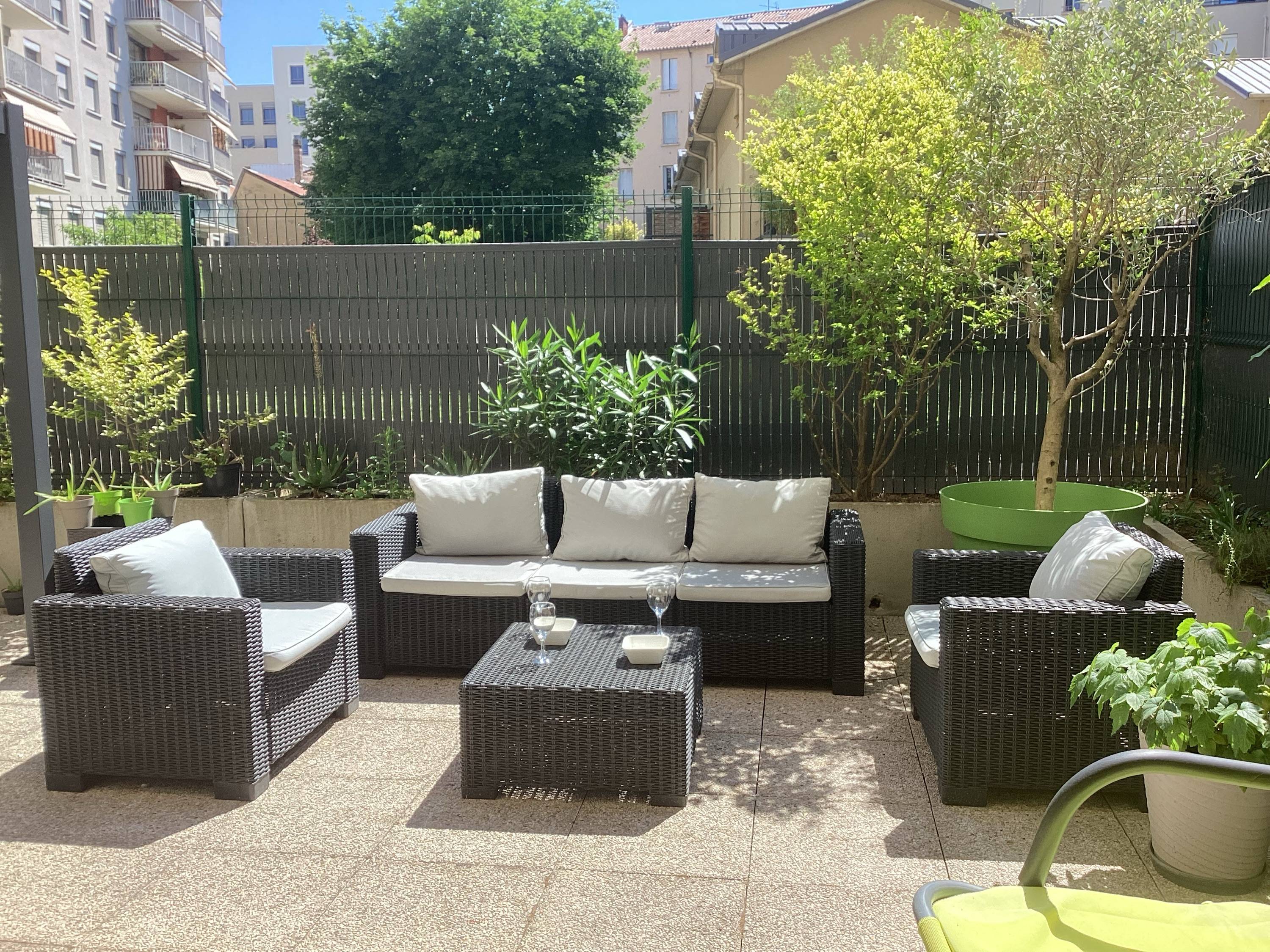 Vends appartement T3 traversant rénové calme - 71m² - Lyon 7ème