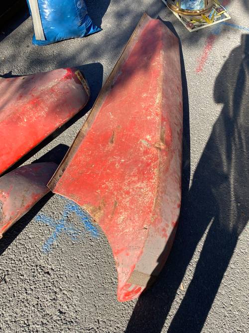 VENDS 4 AILES DE VOITURE DE COURSE