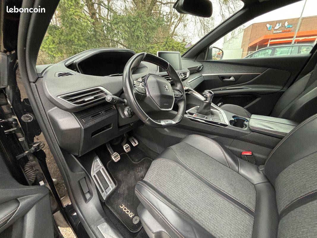 Vends Peugeot 3008, 2018, 136000km