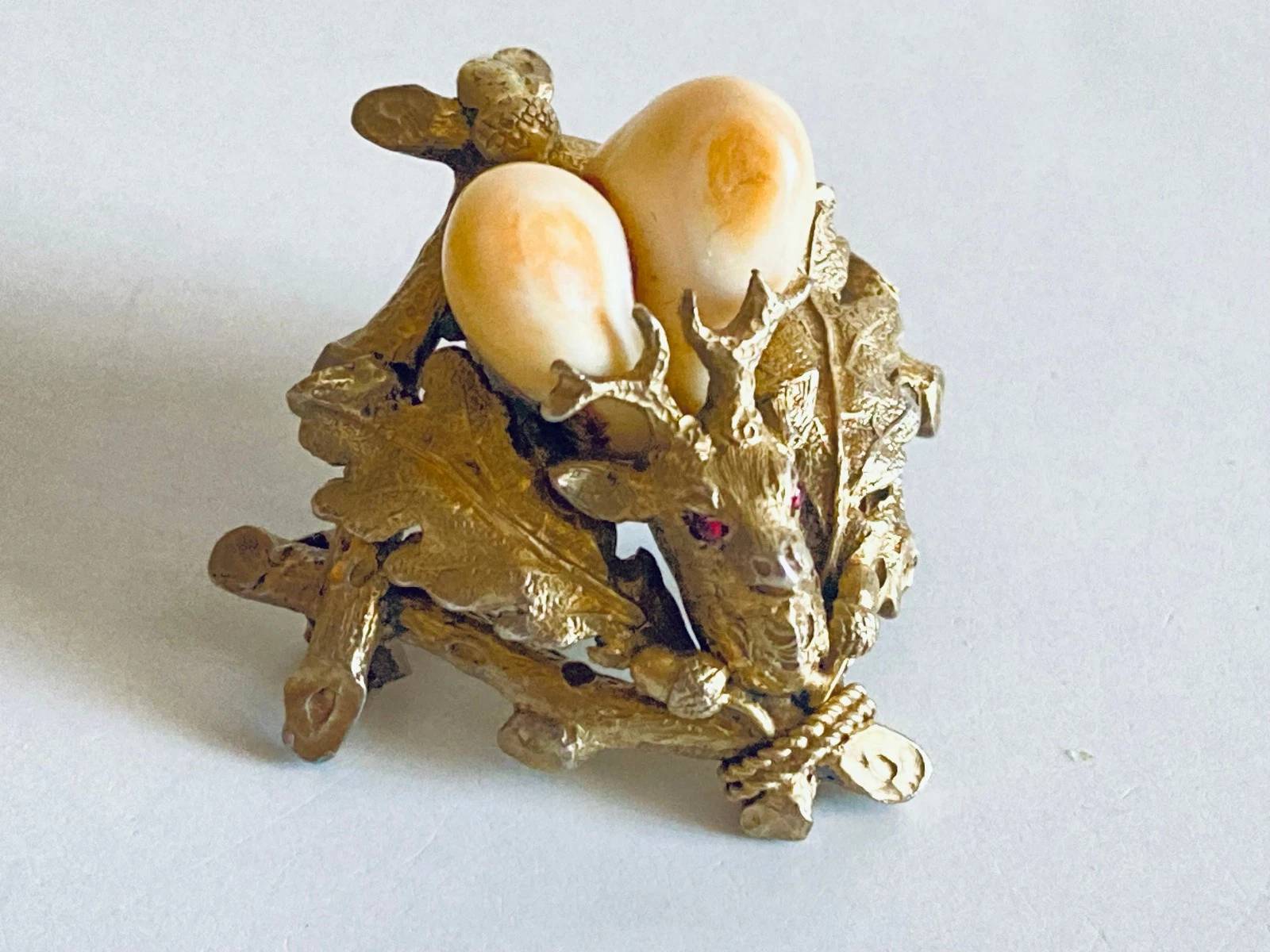 Vends ancienne broche en argent massif doré Chasse à courre Autriche impériale cerf feuilles chêne Vienne 1867-1922