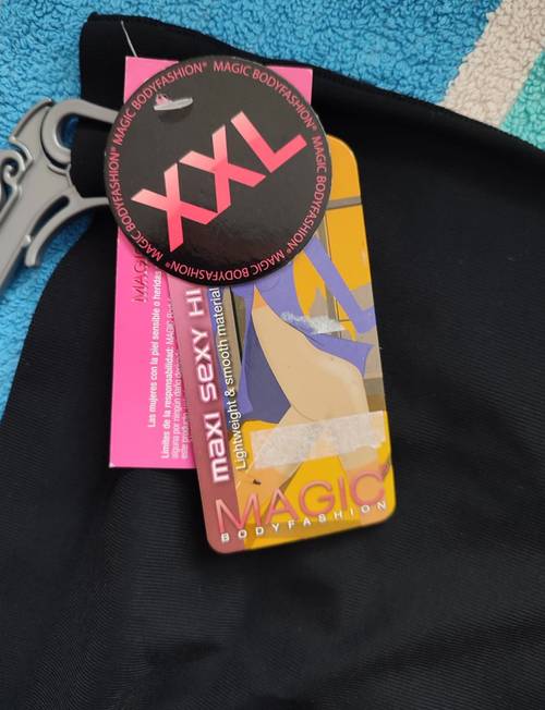 Vends short cycliste Body Fashion Magic noir, taille XXL