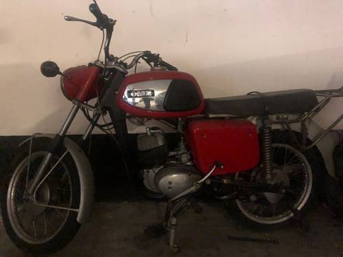 Vends moto MZ 125, 1975, 7000km