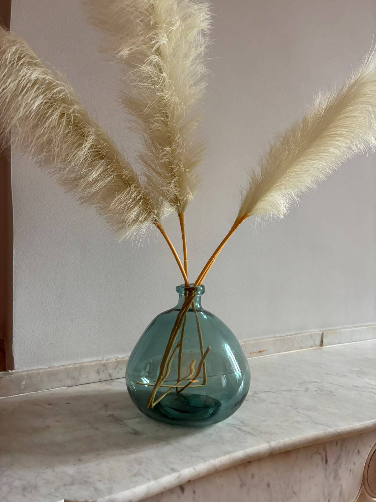 Vends 2 vases bouteille en verre vert (dame-jeanne)