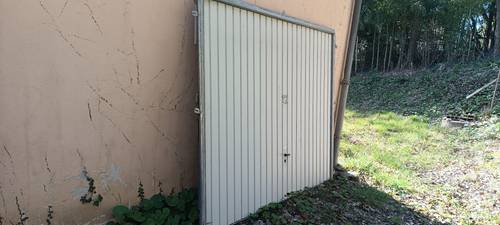 Vends portail de garage métallique ouverture basculante
