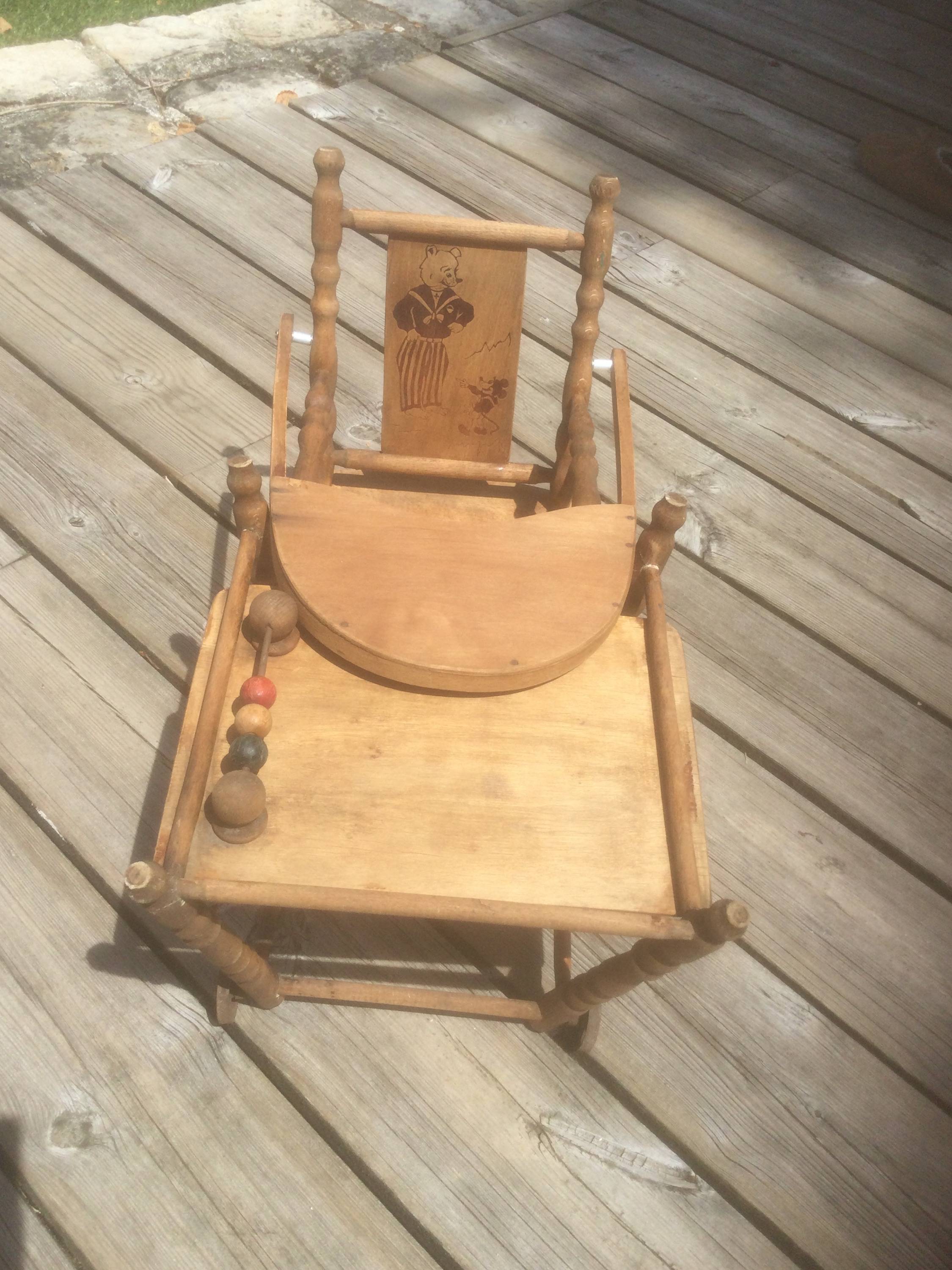 Vends chaise haute de poupée