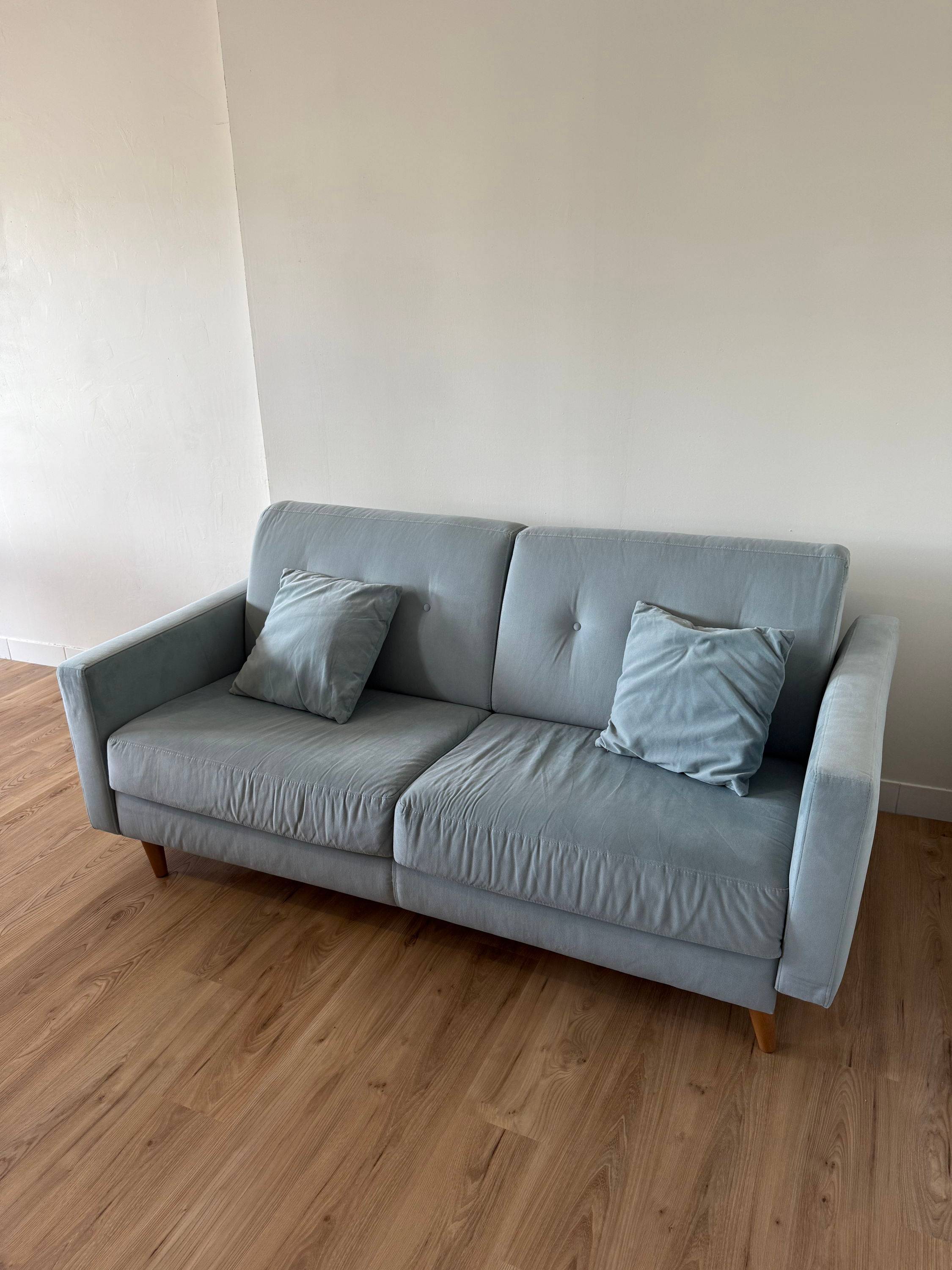 Canapé convertible velours bleu cendré – 190 x 100 x 90 – Bon état