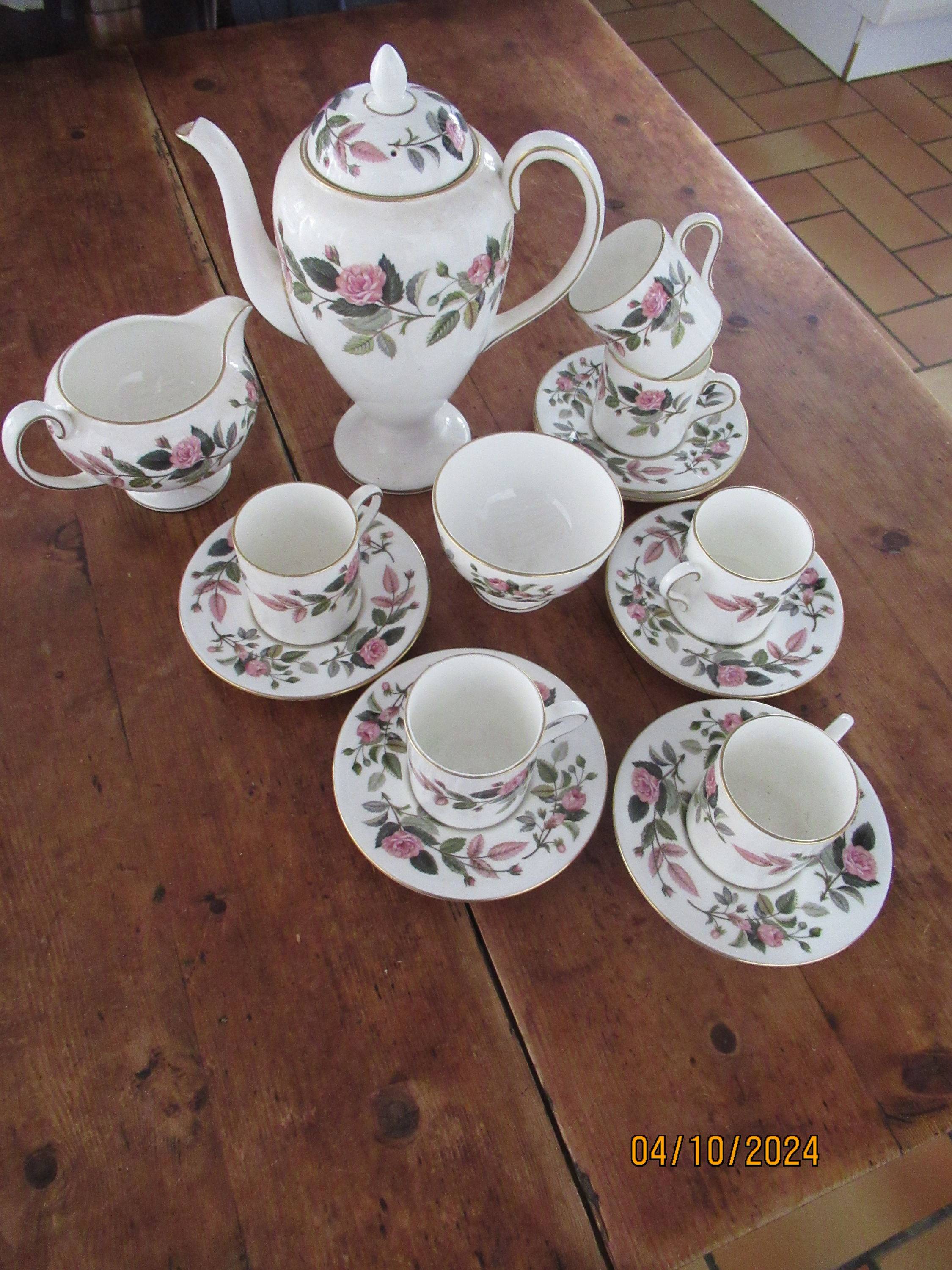 Vends service à thé