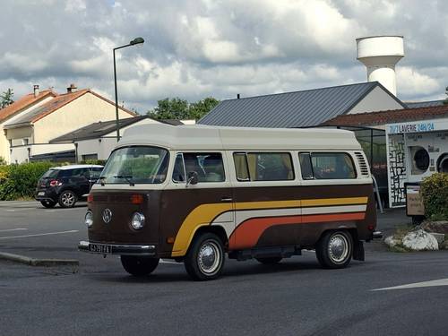 Vends Combi aménagé Volkswagen de 1977