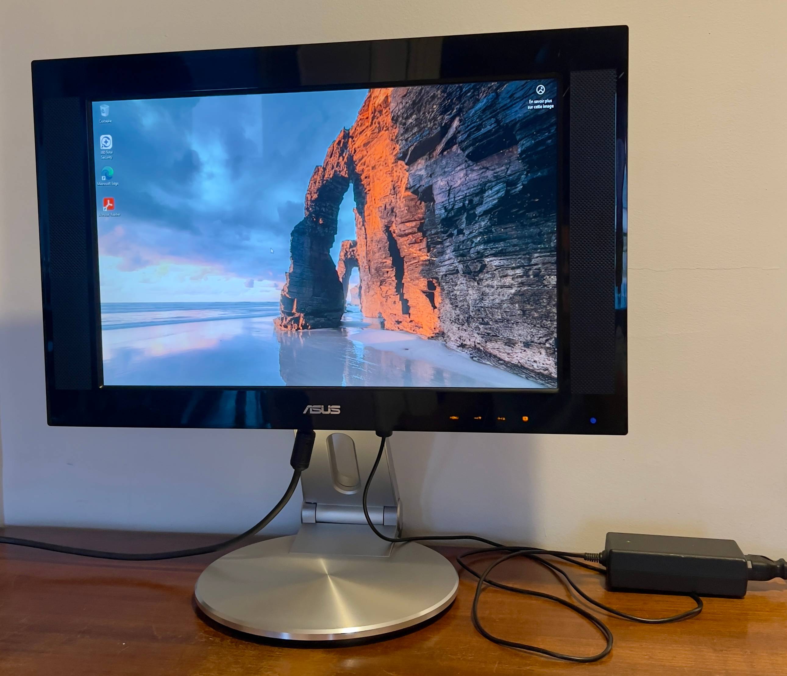 A vendre Ecran ASUS PW191