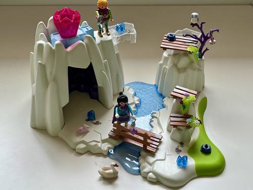 Vends Grotte du diamant, à la recherche du cristal d’amour - Playmobil 9470