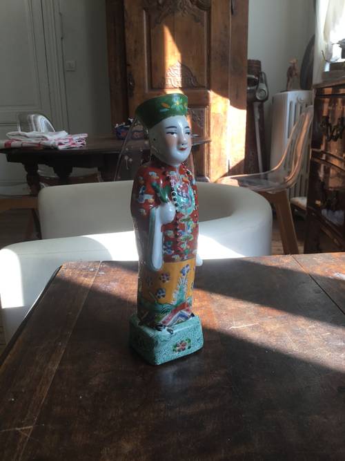 Statuette en porcelaine de l’empereur Qing