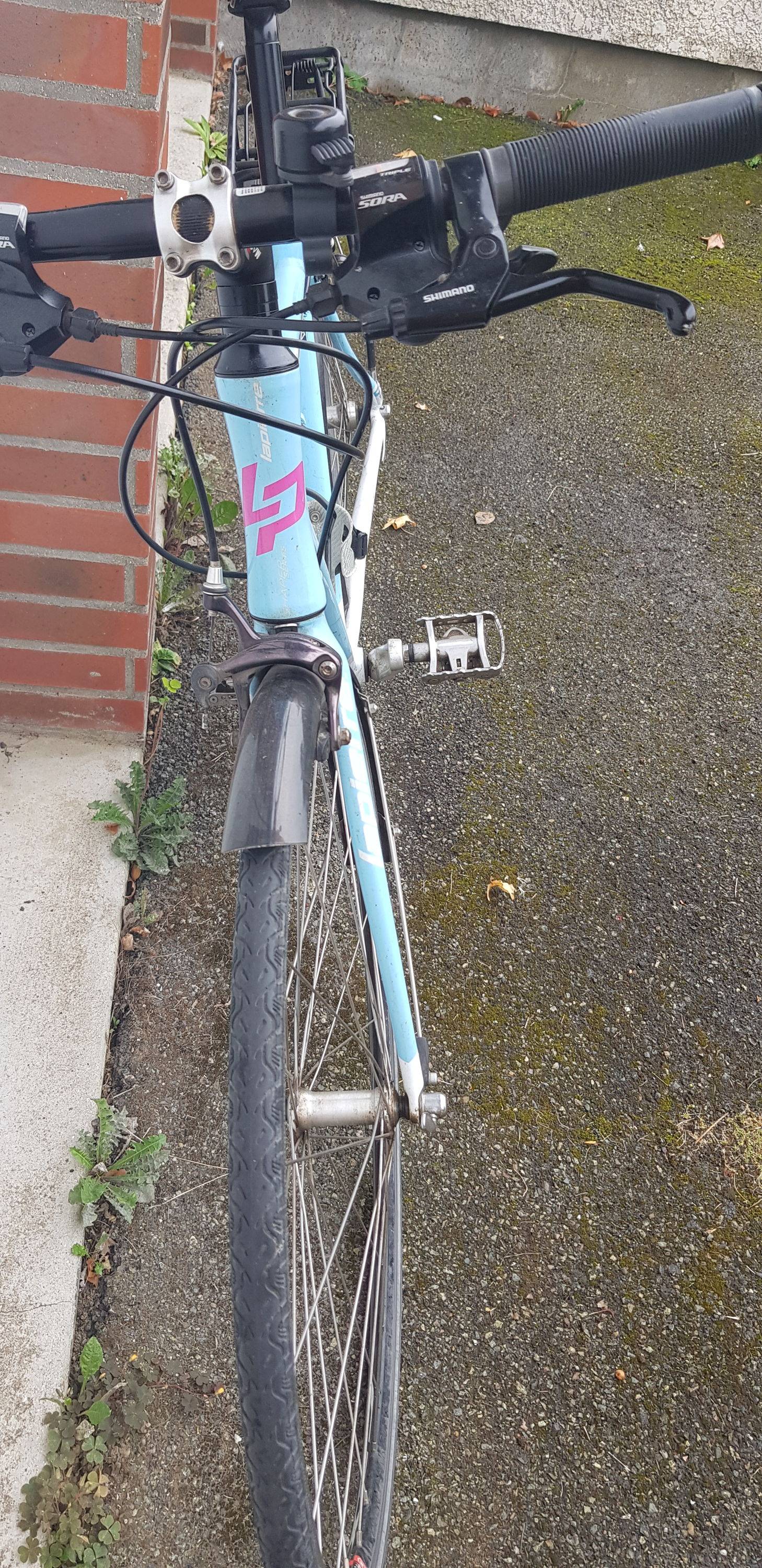 Vends vélo de ville Lapierre en très bon état
