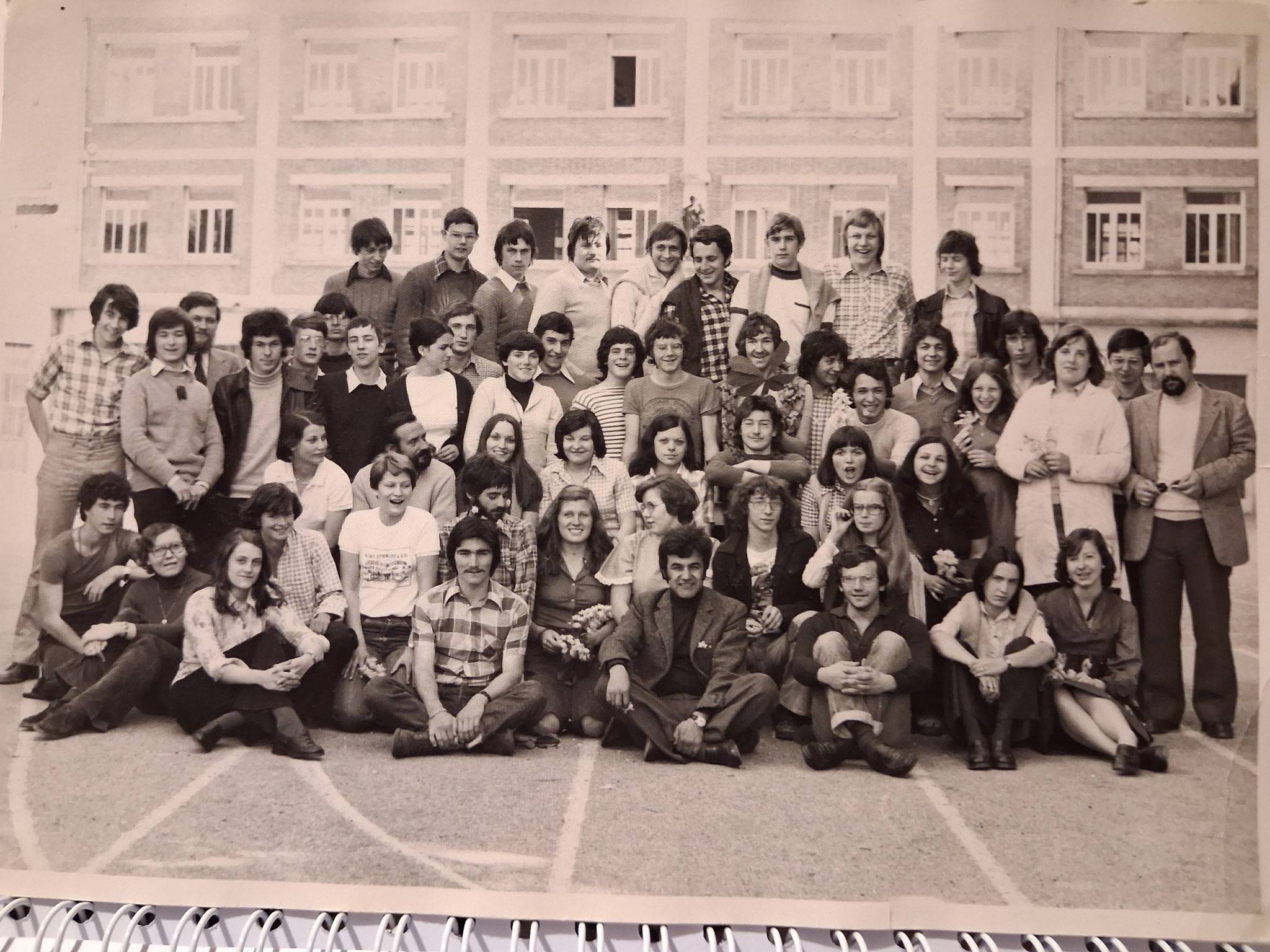 Propose réunion pour bacheliers 1976 - ESTIC
