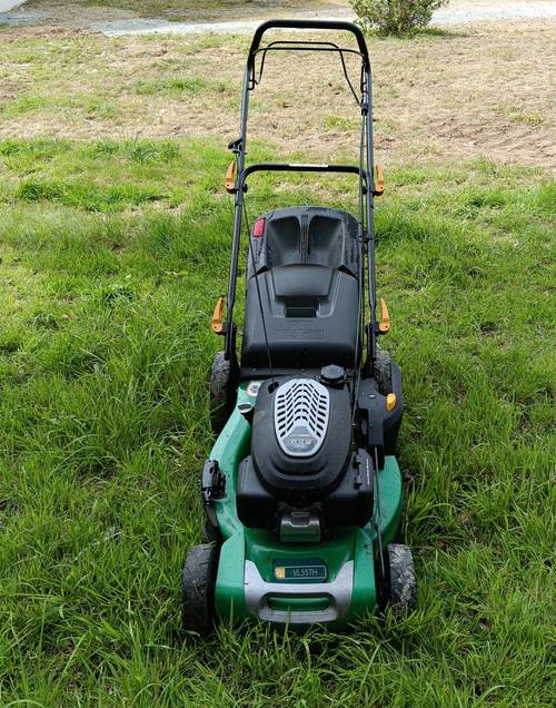 Vends tondeuse tractée Verts Loisirs 53 cm - moteur Honda