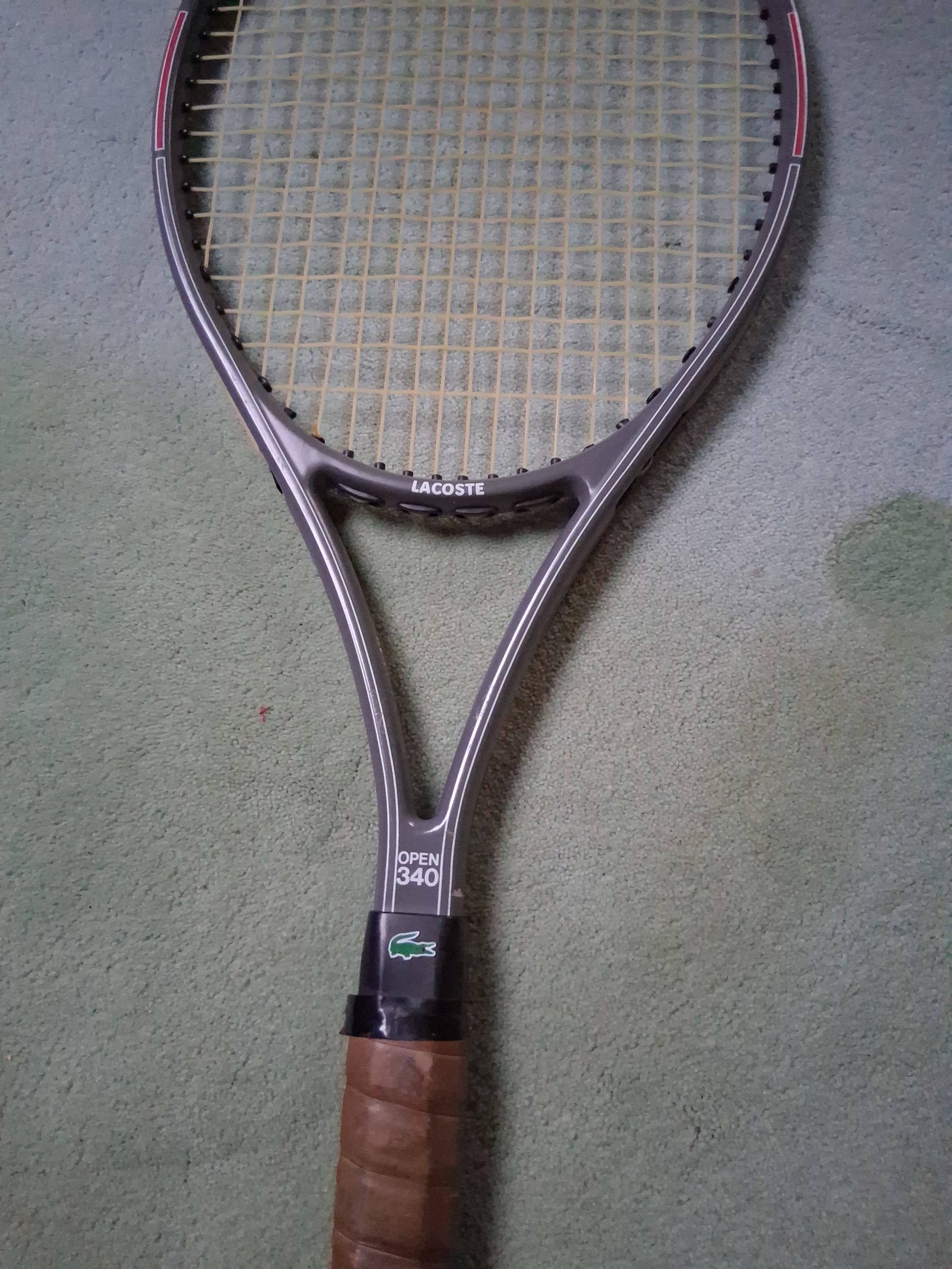 Vends raquette Lacoste