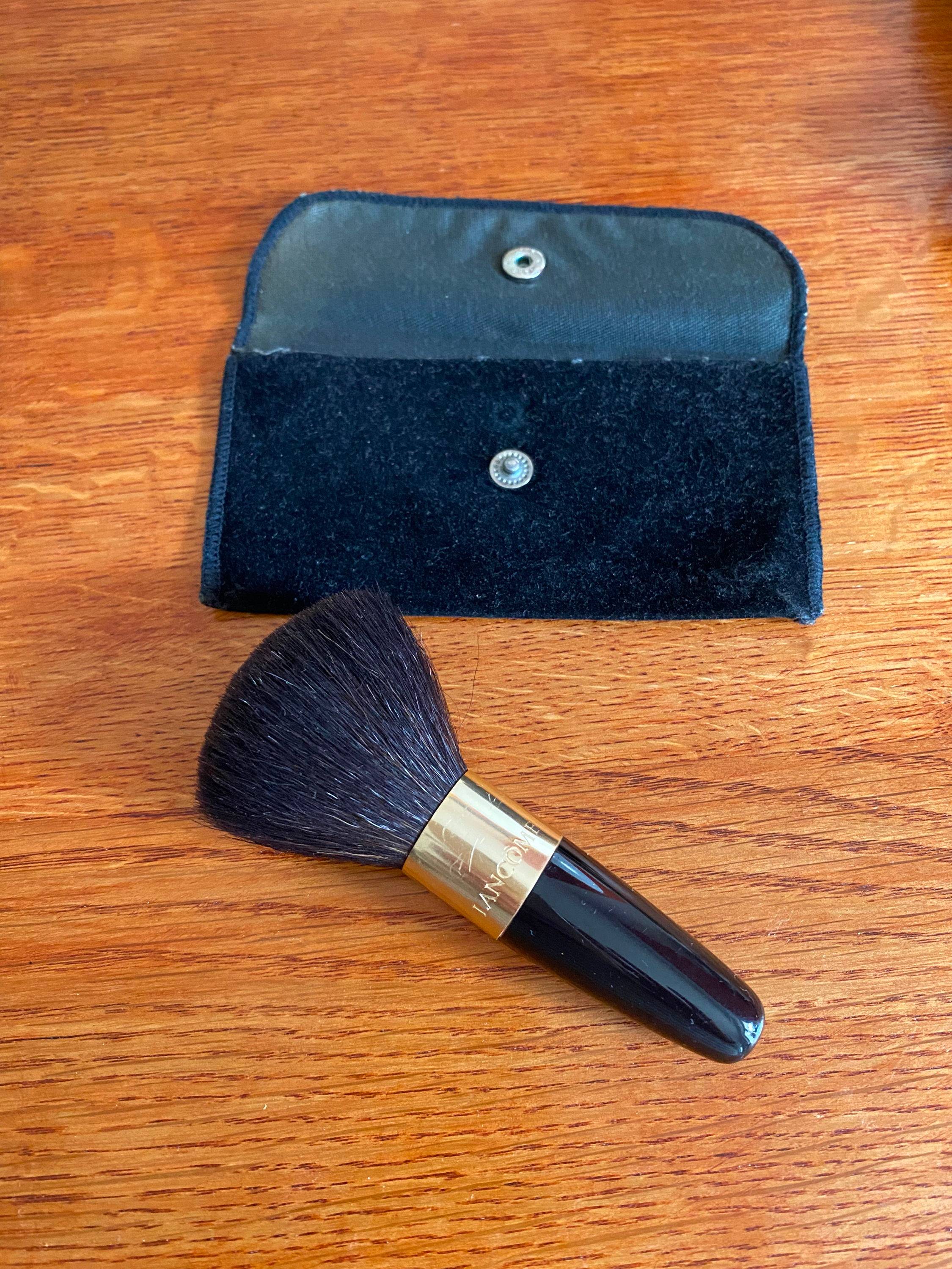 Pinceau maquillage poudre Lancôme